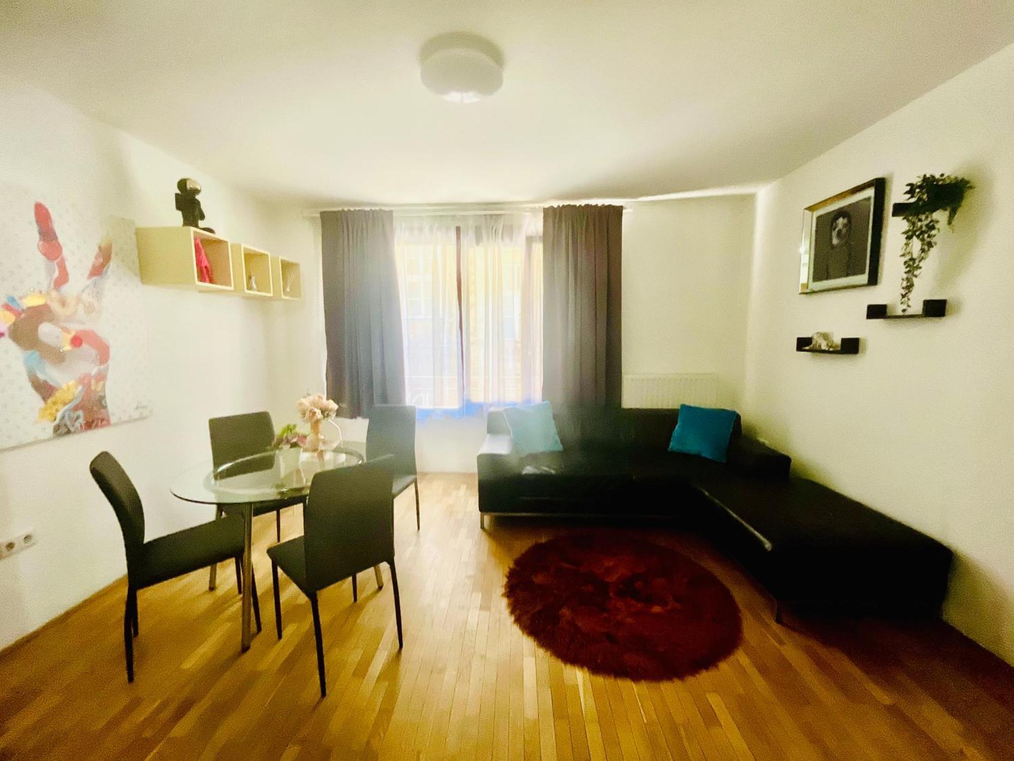 K9 B1.7 Budapeste Exterior foto